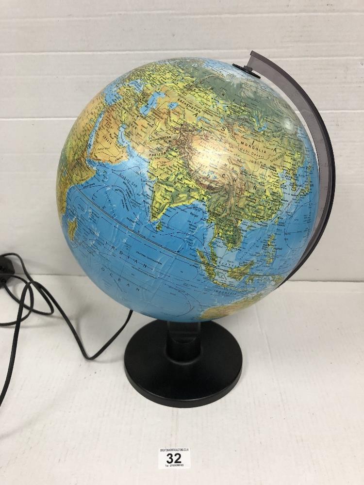 REPLOGUE WORLD HORIZON LIGHT UP GLOBE