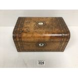 A VICTORIAN BURR WALNUT SEWING BOX WITH FITTED TRAY AND INLAID TUNBRIDGE WARE DECORATION AND