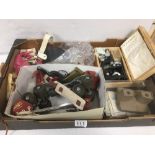 BOX OF VINTAGE TOYS INCLUDING VIEWFINDER