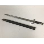 A 1907 PATTERN SWORD BAYONET BY SANDERSON BROS, STAMPED PROOF MARKS TO BLADE AND POMMEL, IN ORIGINAL