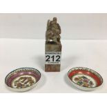 AN ORIENTAL SOAPSTONE CARVING ON RECTANGULAR PLINTH, TOGETHER WITH TWO PORCELAIN DISHES WITH PAINTED