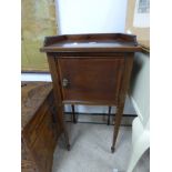 VINTAGE MAHOGANY BEDSIDE CHEST