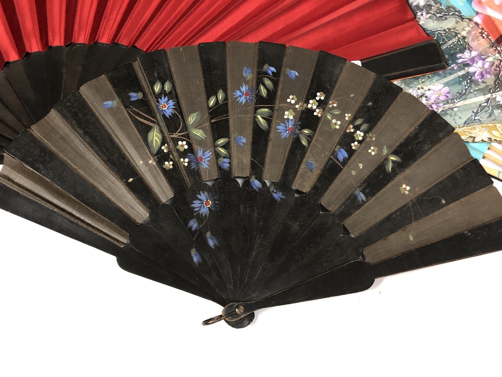 FIVE VINTAGE FANS AND A PARASOL - Image 5 of 18