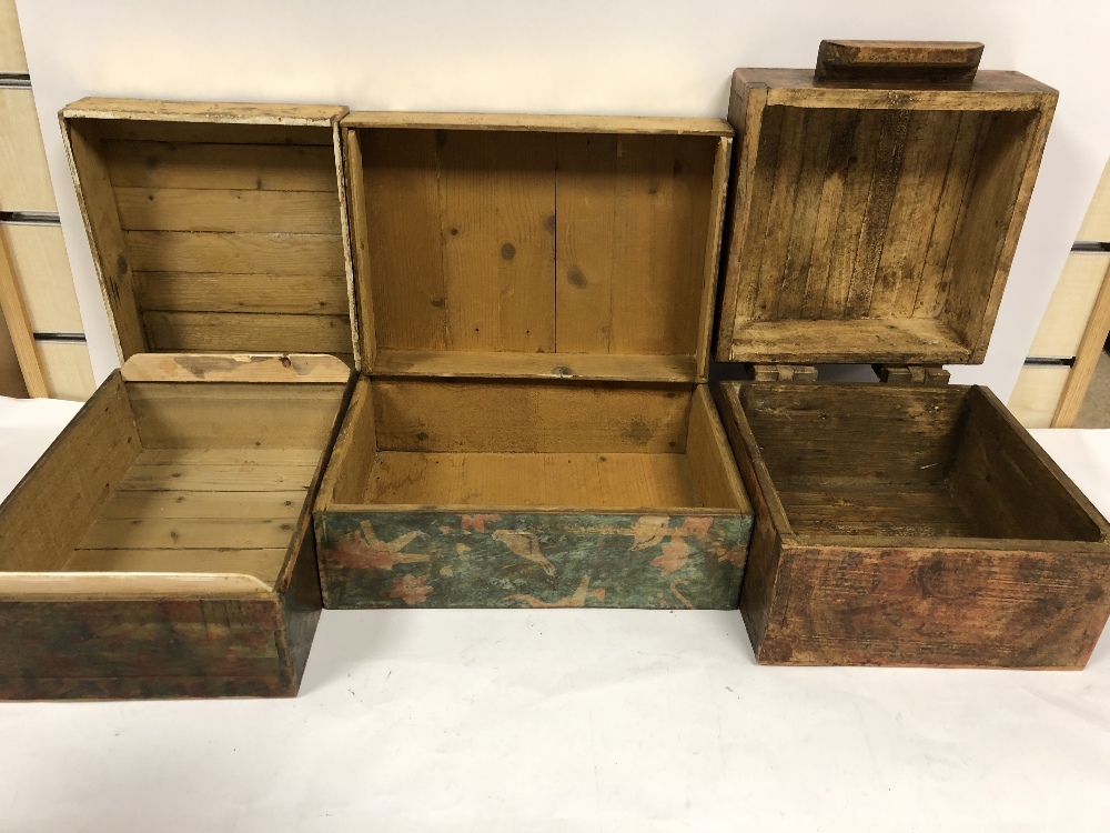 EIGHT VINTAGE BOXES - Image 20 of 26