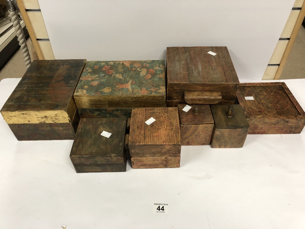 EIGHT VINTAGE BOXES