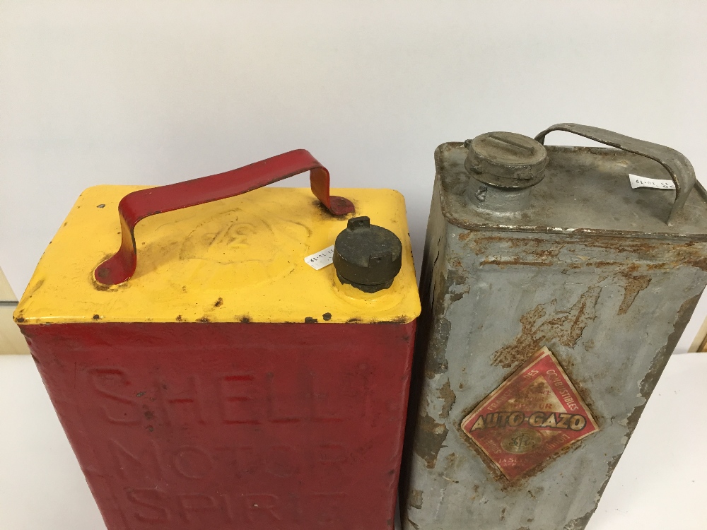 TWO VINTAGE OIL CANS, ONE SHELL PAINTED YELLOW AND RED AND THE OTHER AUTOGAZO - Image 4 of 4