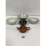 MIXED CERAMICS, INCLUDING A MINIATURE BROWN CHINESE POTTERY TEAPOT AND FOUR PORCELAIN BOWLS, LARGEST