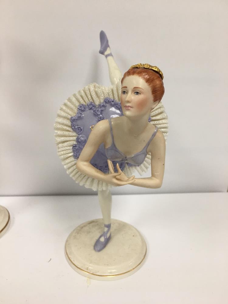 A GROUP OF FIVE PORCELAIN FIGURES OF BALLERINA'S. INCLUDING TWO FROM "THE LEONARDO COLLECTION" - Image 6 of 6