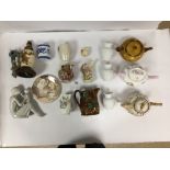 A QUANTITY OF CERAMIC ITEMS INCLUDING CLARICE CLIFF, ROYAL WORCESTER AND KAISER