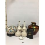 A COLLECTION OF CERAMICS, INCLUDING A PAIR OF VASES WITH TWIN HANDLES ETC