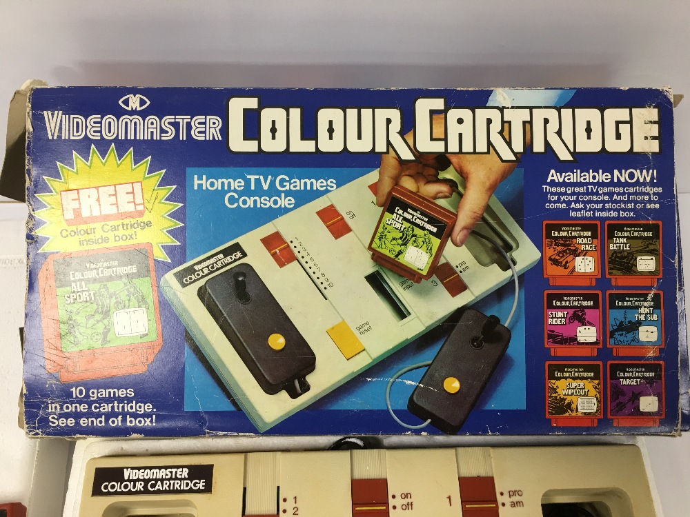 A VINTAGE VIDEOMASTER COLOUR CARTRIDGE HOME TV GAMES CONSOLE IN ORIGINAL BOX - Image 4 of 4