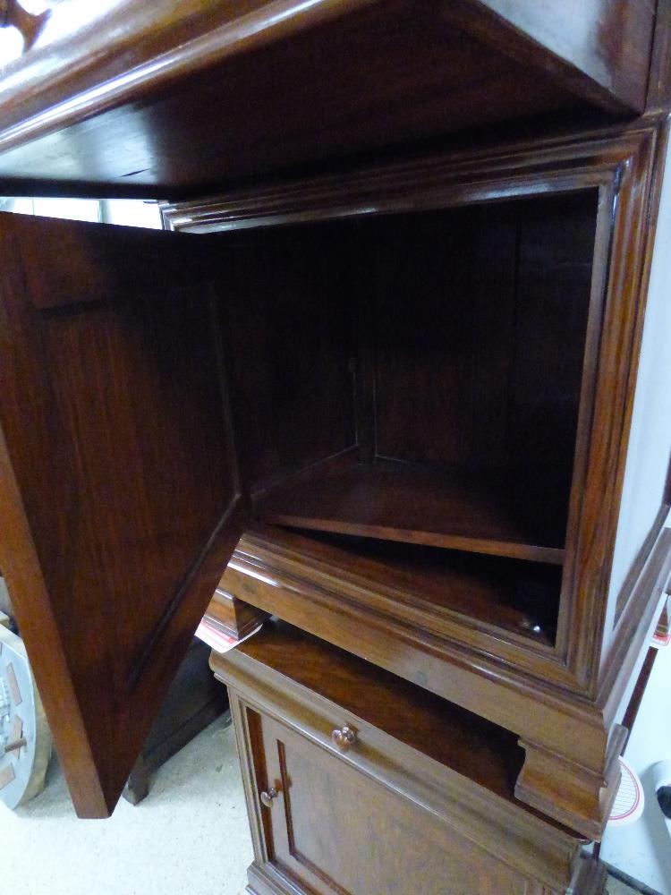A PAIR OF MAHOGANY BESIDE CHESTS - Image 3 of 5
