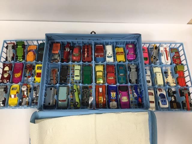 A VINTAGE MATCHBOX COLLECTORS CASE 41 CONTAINING A MIXED VARIETY OF SMALL DIE CAST VEHICLES BY - Image 3 of 4