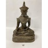 A LARGE ORIENTAL BRONZE FIGURE OF BUDDHA IN A SEATED POSITION, POSSIBLY TIBETAN, 50CM HIGH