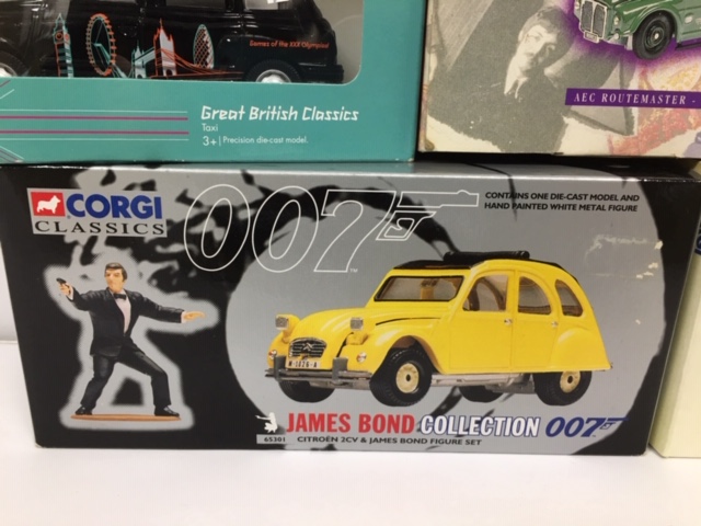 A MIXED LOT OF DIE CAST VEHICLES, INCLUDING CORGI CLASSICS WHISKY COLLECTION BELL'S AEC ERGOMATIC - Image 9 of 9