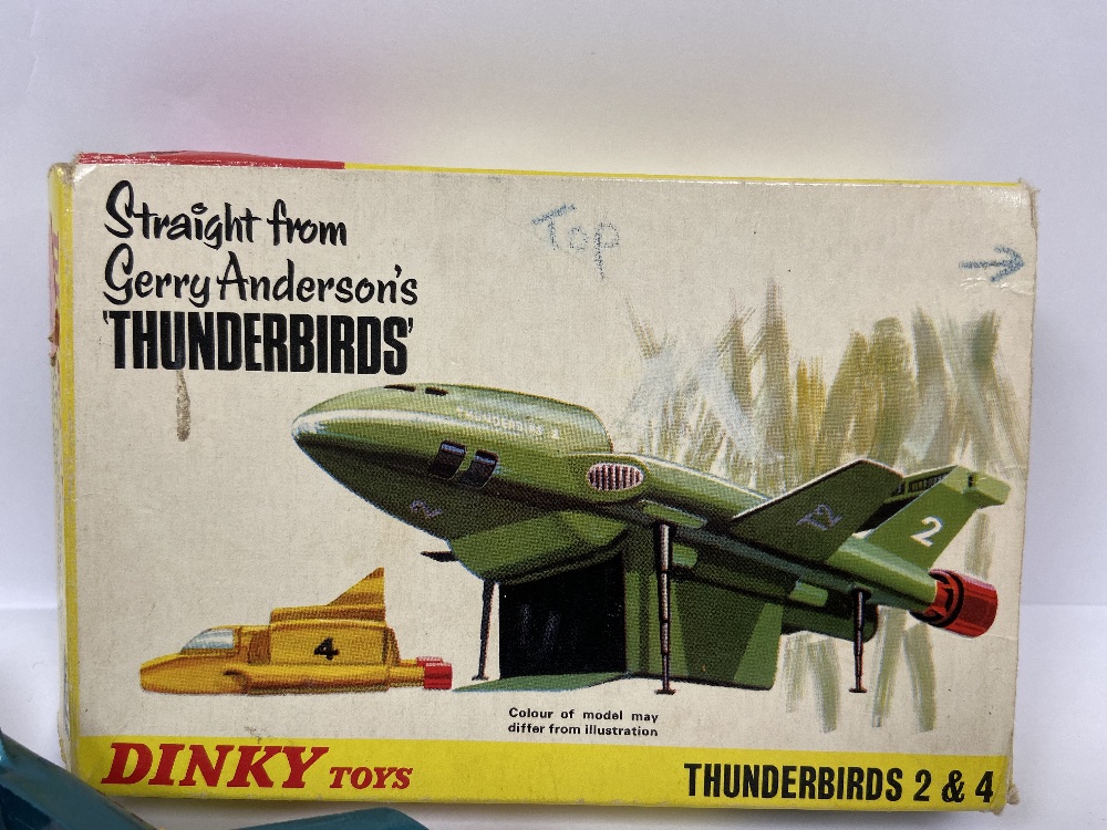 A DINKY TOYS 101 THUNDERBIRDS 2 & 4 IN ORIGINAL BOX, MADE IN ENGLAND BY MECCANO UNDER LICENCE FOR - Image 2 of 6