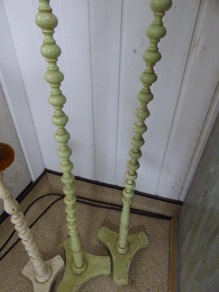 THREE VINTAGE BOBBIN TURNED DISPLAY HAT STANDS LARGEST 106CMS - Image 3 of 5