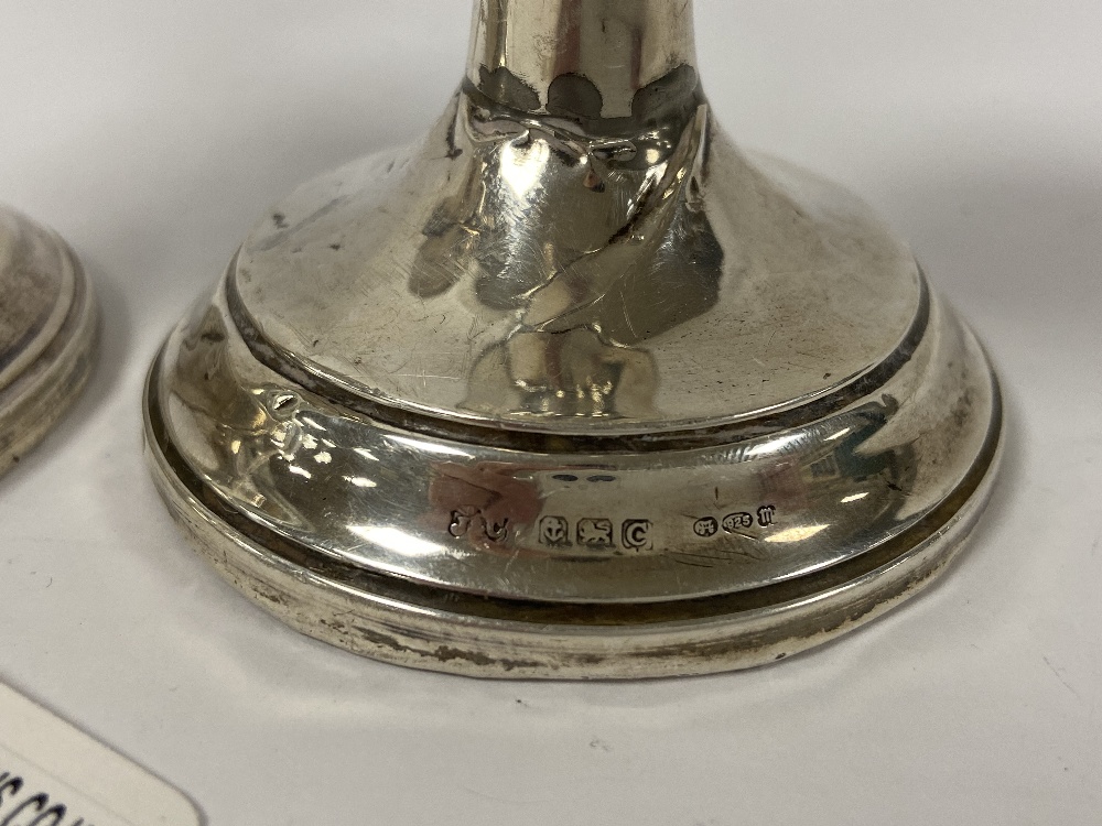 A PAIR OF EDWARDIAN SILVER SQUAT CANDLESTICKS, HALLMARKED BIRMINGHAM 1902 BY JONES & CROMPTON, - Image 2 of 6