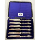 A SET OF SIX SILVER HANDLED TEA KNIVES IN ORIGINAL FITTED CASE