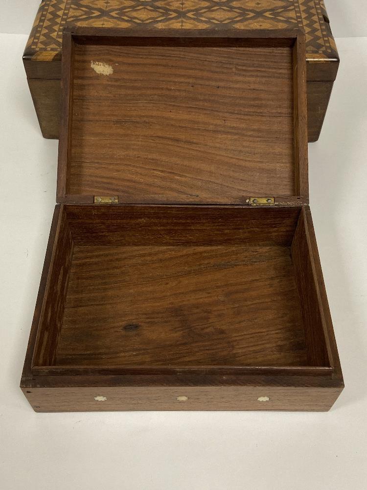 A VICTORIAN PARQUETRY INLAID BOX OF RECTANGULAR FORM, TOGETHER WITH AN EASTERN IVORY INLAID BOX, - Image 3 of 5