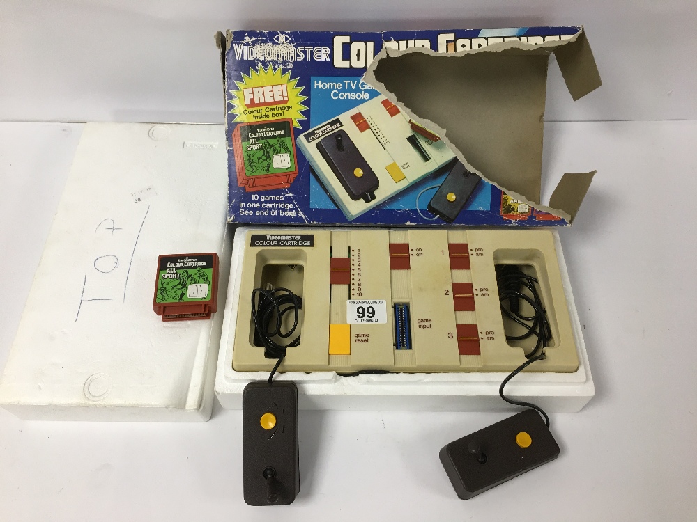 A VINTAGE VIDEOMASTER COLOUR CARTRIDGE HOME TV GAMES CONSOLE IN ORIGINAL BOX