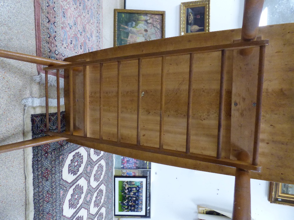 A MID CENTURY ROSEWOOD COFFEE TABLE, 110CM BY 53CM BY 49CM - Image 3 of 3