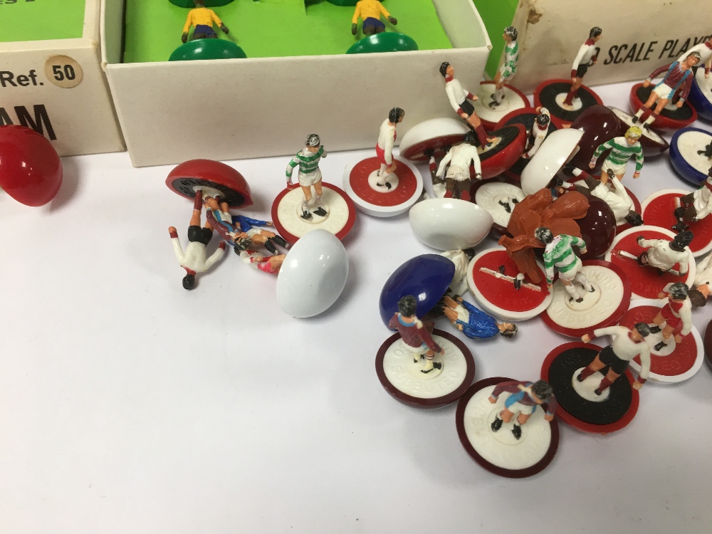 A COLLECTION OF SUBBUTEO TABLE SOCCER TOYS, INCLUDING; CONTINENTAL DISPLAY EDITION, A MATCH SCORE - Image 16 of 21