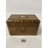 A VICTORIAN WALNUT AND HERRINGBONE INLAID RECTANGULAR TWO DIVISION TEA CADDY, 18CM WIDE