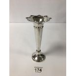 A SILVER TRUMPET SHAPED SPILL VASE WITH CAST BORDER, DATE MARK RUBBED BUT HALLMARKED BIRMINGHAM BY