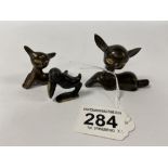 TWO VINTAGE BRONZE FIGURES OF STYLISED CATS, TOGETHER WITH A SIMILAR FIGURE, LARGEST 5.5CM HIGH