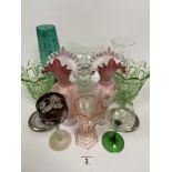 A COLLECTION OF VINTAGE GLASSWARE, INCLUDING MARY GREGORY STYLE VASE, CRANBERRY HOCK WINE GLASS,