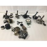 A COLLECTION OF VINTAGE FISHING REELS AND FISHING TACKLE, INCLUDING MITCHELL AVOCET S2000R REEL ETC