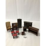 A QUANTITY OF VINTAGE DOLLS' HOUSE FURNITURE INCLUDING A JACOBEAN STYLE DRESSER AND CORNER CUPBOARD,