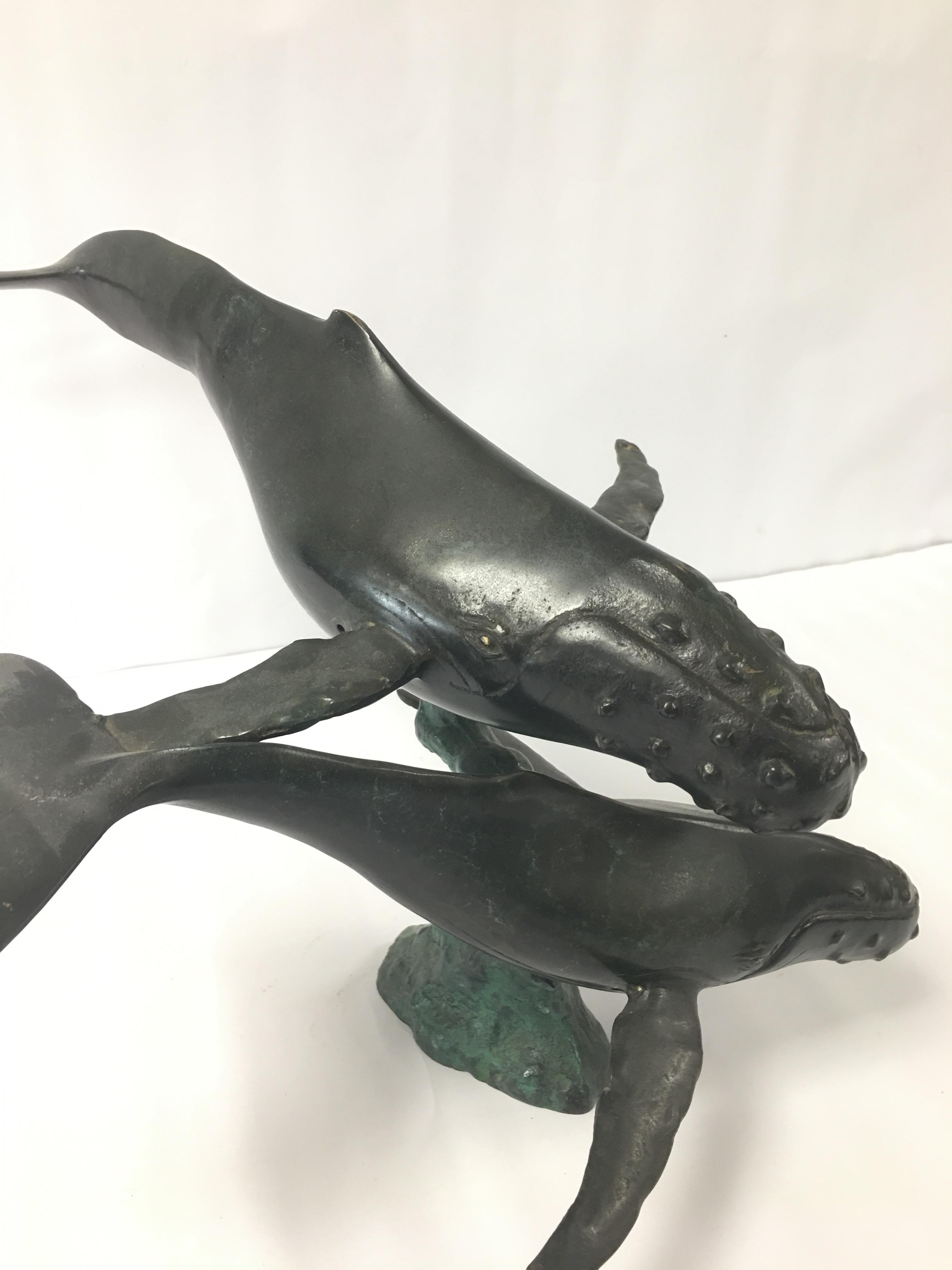 A BRONZE FIGURAL GROUP DEPICTING TWO HUMPBACK WHALES, 44CM WIDE - Image 2 of 3