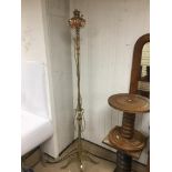 A LARGE ADJUSTABLE BRASS AND COPPER STANDARD OIL LAMP, PREVIOUSLY ELECTRIFIED, 21CM HIGH