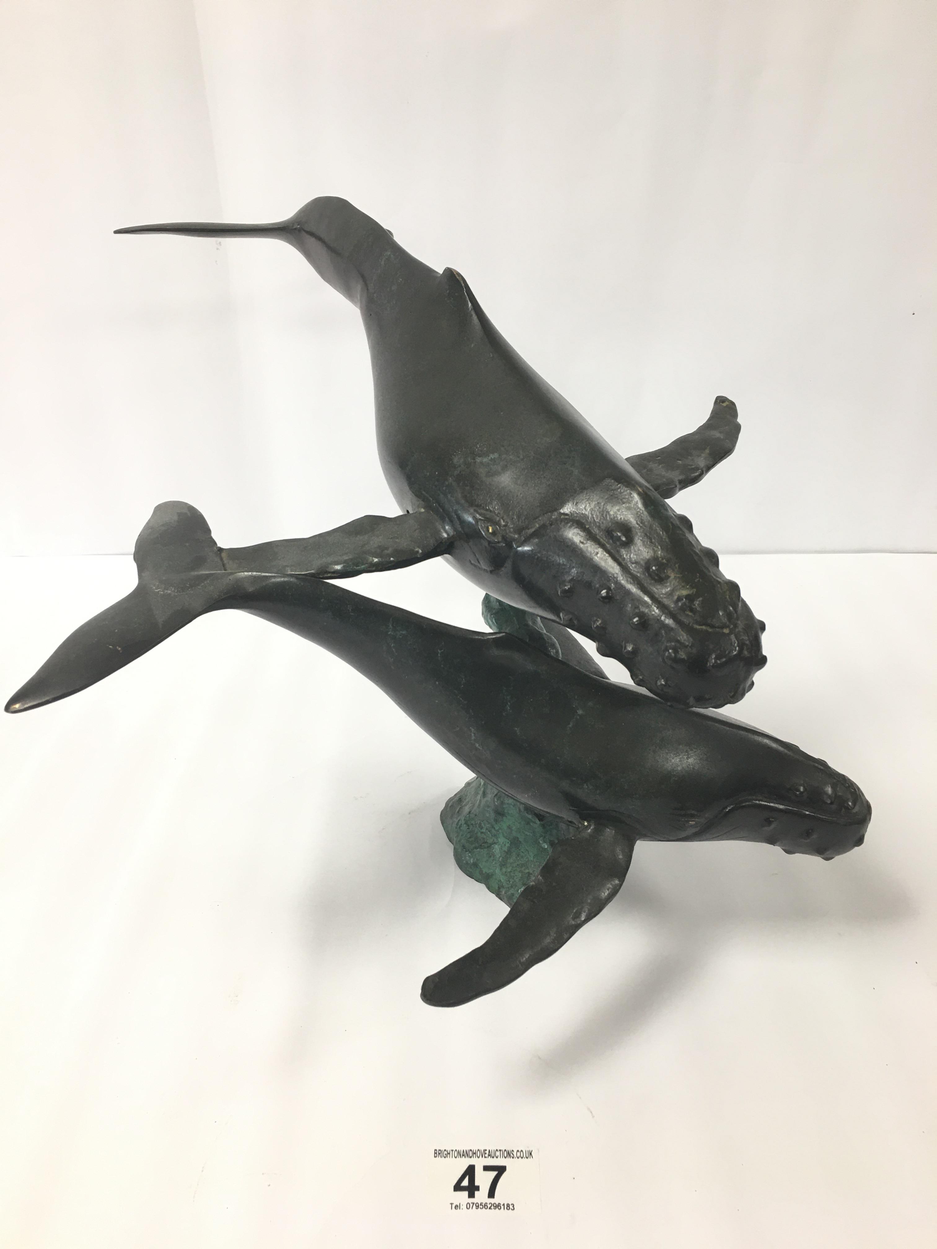 A BRONZE FIGURAL GROUP DEPICTING TWO HUMPBACK WHALES, 44CM WIDE - Image 3 of 3