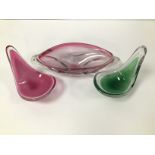 A PAIR OF SWEDISH FLYGSFORS COQUILLE PINK ART GLASS DISHES, BOTH SIGNED TO THEIR BASES, 12CM HIGH,