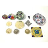 A MIXED LOT OF COLLECTABLES, INCLUDING SINGLE SILVER EARRING, THREE GLASS PAPERWEIGHTS, FIVE