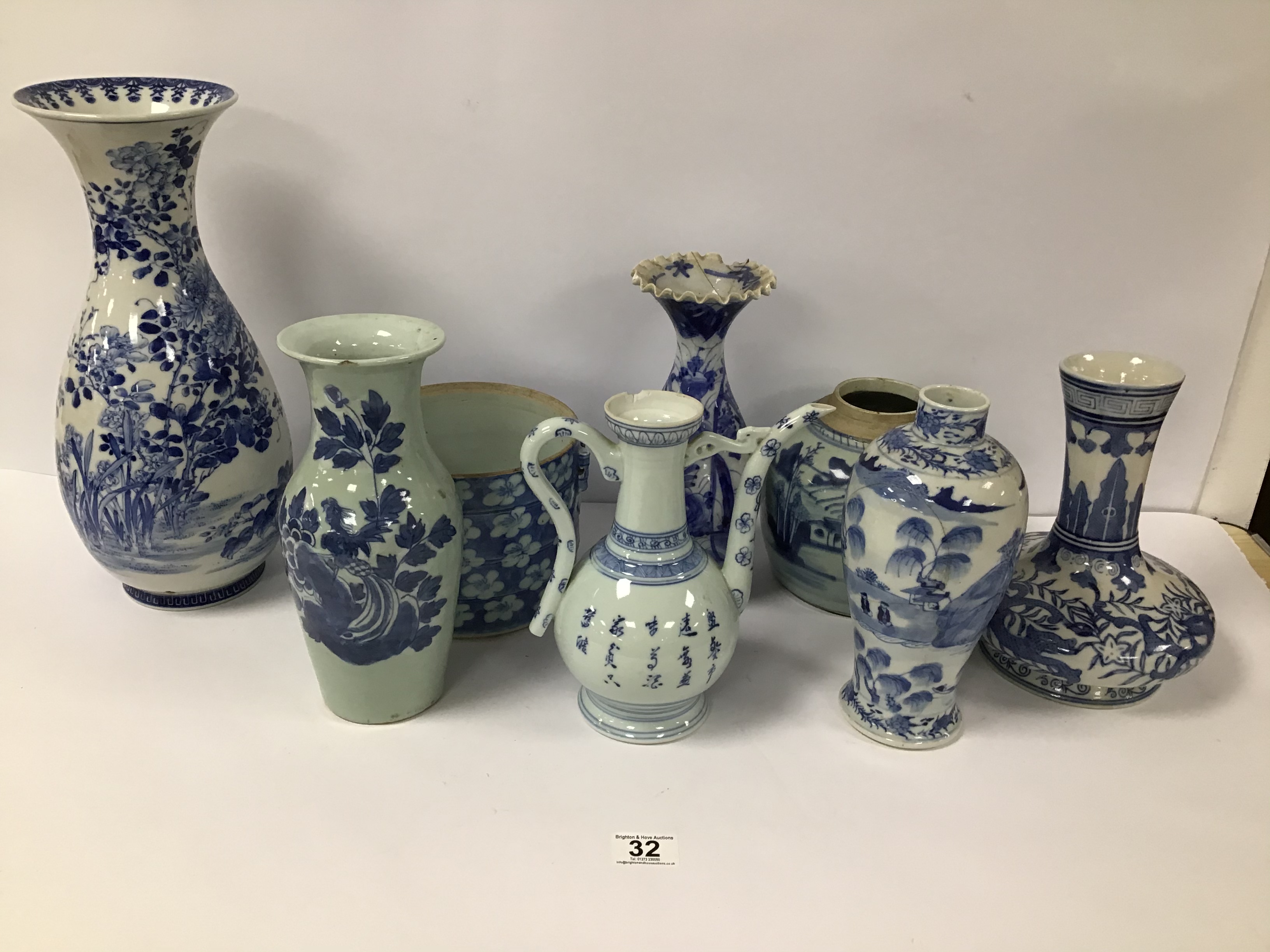 EIGHT PIECES OF CHINESE BLUE AND WHITE PORCELAIN OF VARYING AGES AND DESIGNS, INCLUDING VASES AND