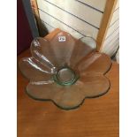 A 1970'S GLASS CENTREPIECE IN THE SHAPE OF A FLOWER.