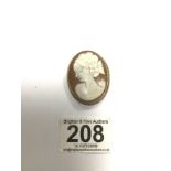 A 9CT GOLD MOUNTED CAMEO BROOCH, 4CM BY 3.5CM, 9.5G