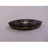 An 18th century oval tortoiseshell and silver inlaid tooth pick box, the hinged cover set with a