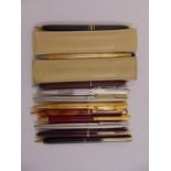 A quantity of pens and propelling pencils to include Parker, Cartier, Cross (11)