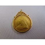 A Victorian £2 gold coin 1893 set in 9ct gold pendant, approx total weight 18.8g