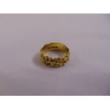 18ct yellow gold ring, approx total weight 7.0g