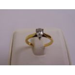 18ct yellow gold diamond solitaire ring, approx total weight 2.9g