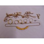 A quantity of 9ct gold jewellery, approx total weight 18.6g