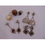 A quantity of silver and white metal jewellery to include earrings and rings