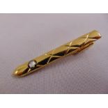 Montblanc 18ct yellow gold gentlemans tie clip, approx total weight 19.0g