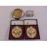 A quantity of silver to include two cased Britannia standard Bank of England dishes, a photograph